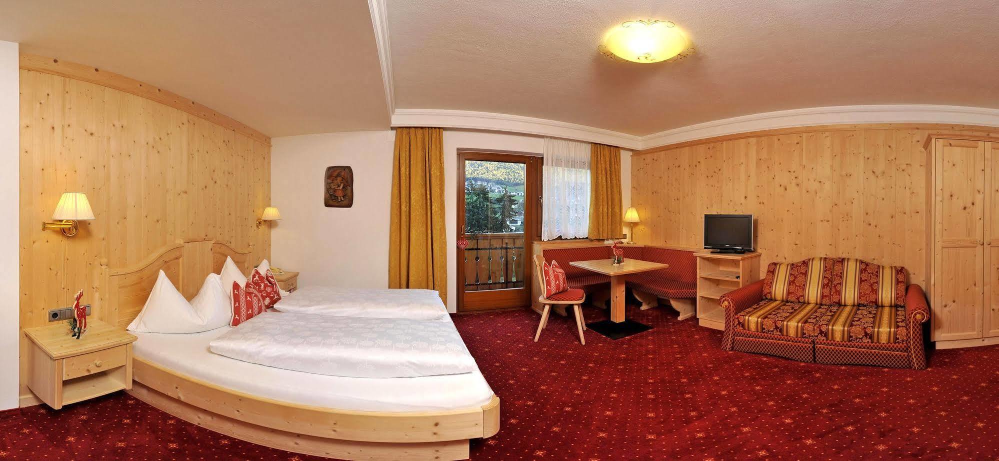 Hotel Digon Ortisei Ngoại thất bức ảnh