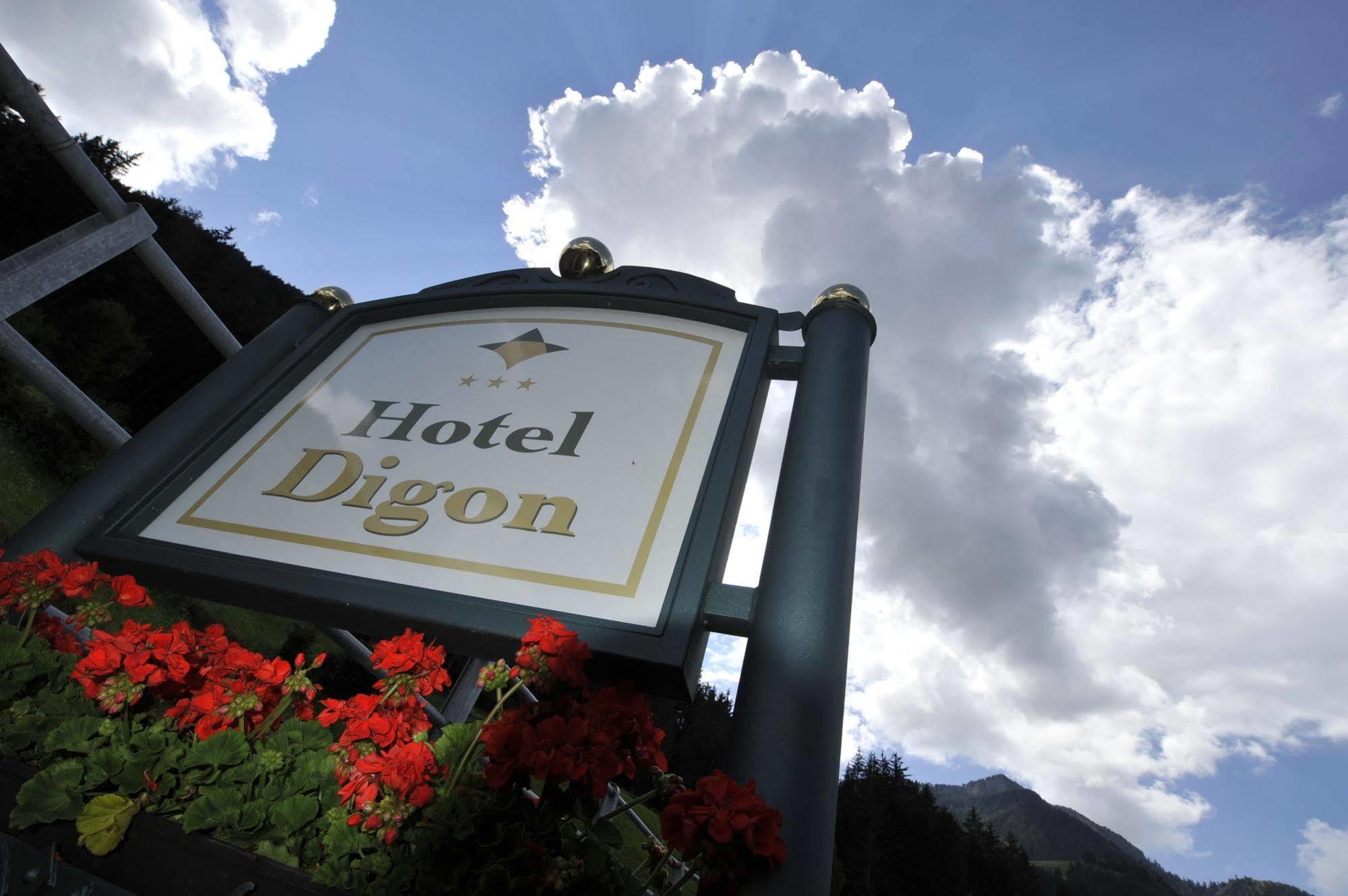 Hotel Digon Ortisei Ngoại thất bức ảnh
